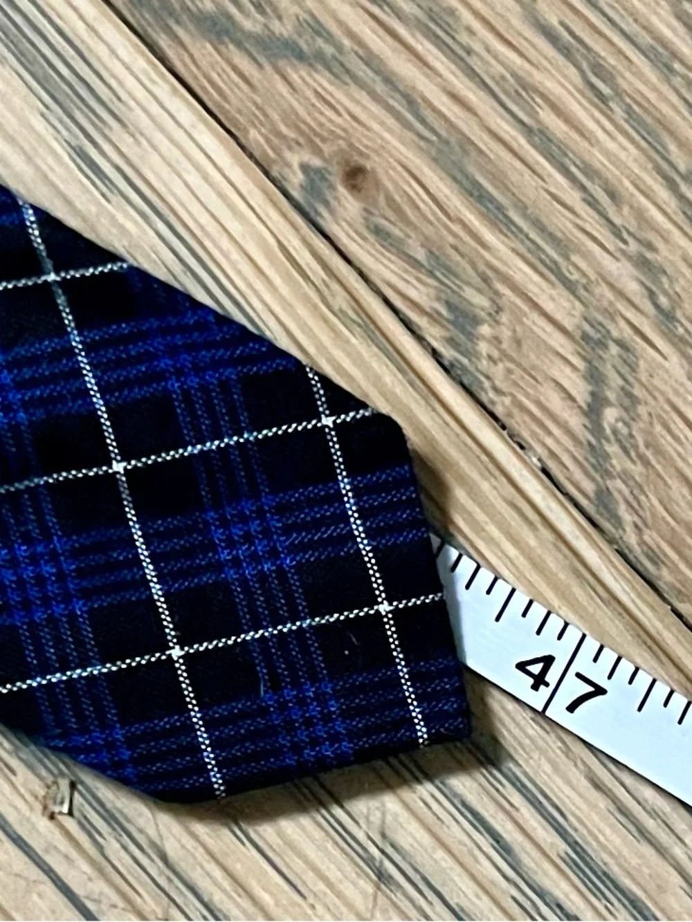 The Children’s Place Boys Plaid Poplin Tie. Color: DEEP SPACE. Size: 8-14.